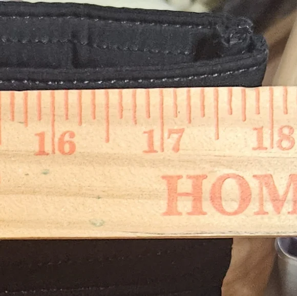 Vera Bradley Black Quilted Tote Bag - Picture 10 of 10